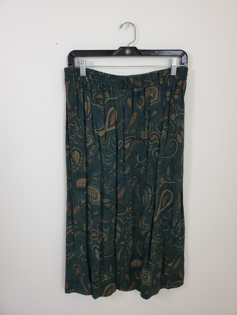 Sag Harbor Forest Green Paisley Print Pleated Midi Skirt - Picture 9 of 9